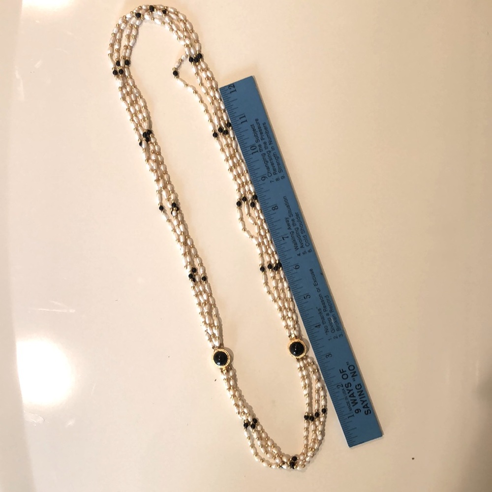 15 in long 4 strand fresh water pearl/black onyx multi strand necklace. - Picture 1 of 5